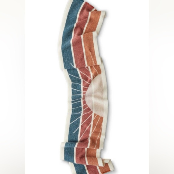 Faherty Sun and Waves Wool Scarf NWT - Picture 3 of 10